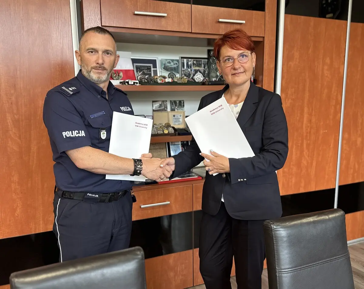 Współpraca jaworznickiej Policji z Akademią WSB na rzecz studentów