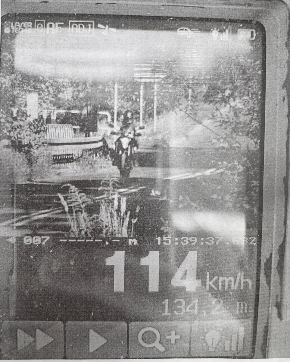 Motocyklista z Mysłowic stracił prawo jazdy za przekroczenie prędkości o 64 km/h